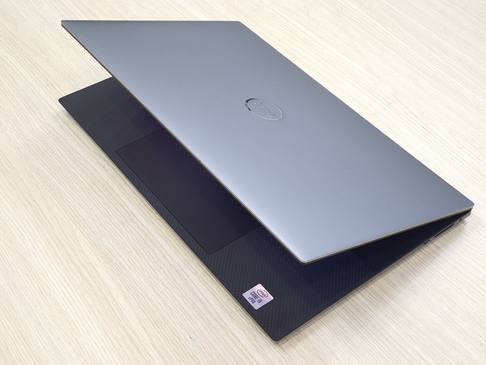 laptop chuyên thiết kế đồ họa dell precision 5560